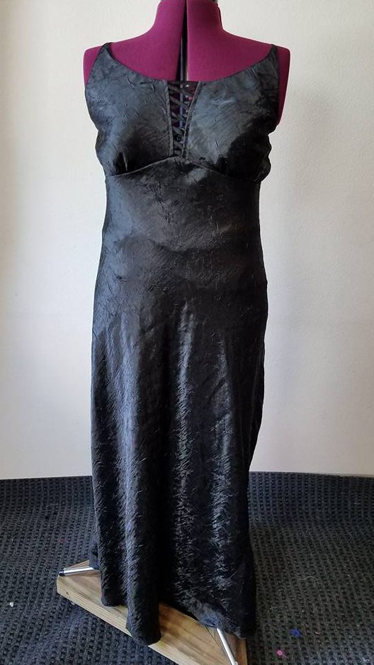 Dressing Baroness Bomburst: The “Reveal” Dress (Part 2) | costumecrazed